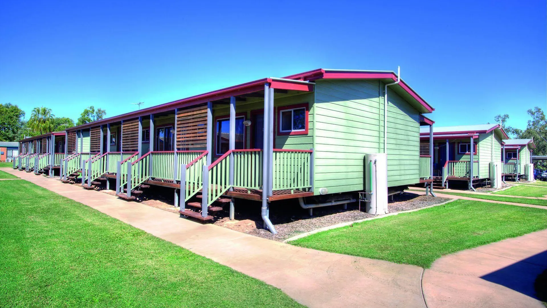Discovery Parks Emerald Hotel
